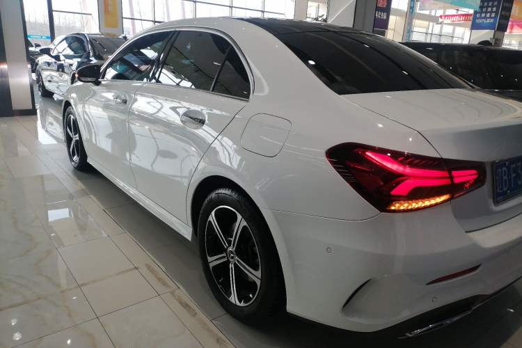 Used Mercedes-Benz A-Class 2022 Revised Version A 200 L Sport Sedan Fashionable Style