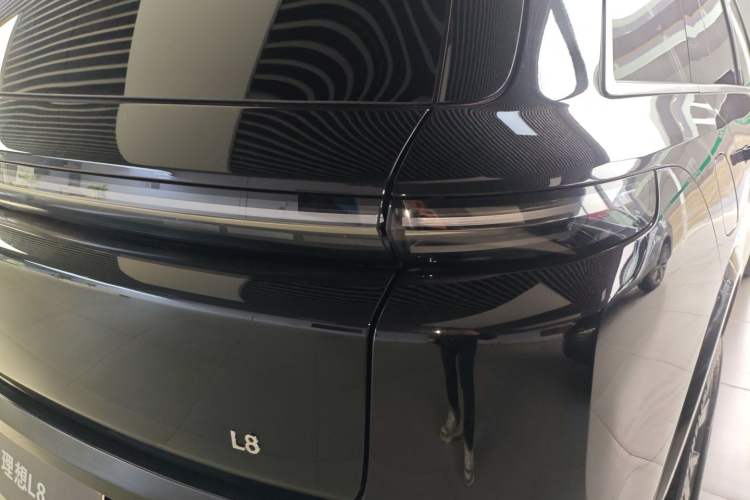 Used Li Auto L8 2023 Pro Model
