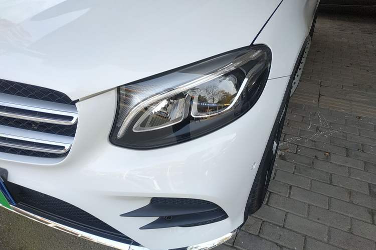 Used Mercedes-Benz GLC 2018 GLC 260 4MATIC Luxury Model