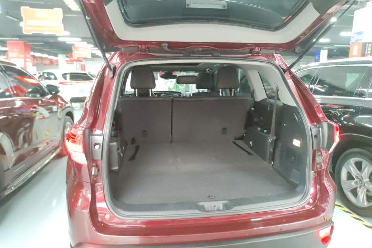 Used Toyota Highlander 2018 2.0T Four-Wheel Drive Luxury Edition 7 Seats China V Emission Standard
