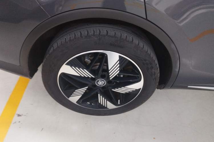 Used BYD Tang New Energy 2024 DM-i Glory Edition 112KM Prestige Model
