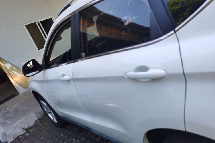 Used Haval H2 2018 1.5T Dual-Clutch Two-Wheel Drive Fashion Model China VI Standard
