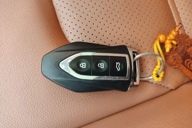 Used Zotye SR9 2017 2.0T Automatic Ultimate Dream Edition