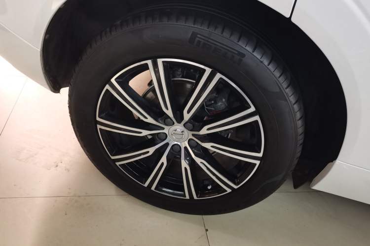 Used Volvo XC60 2021 T5 4x4 Smart Luxury Edition
