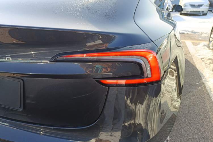 Used Tesla Model 3 2023 Long-Range All-Wheel-Drive Version
