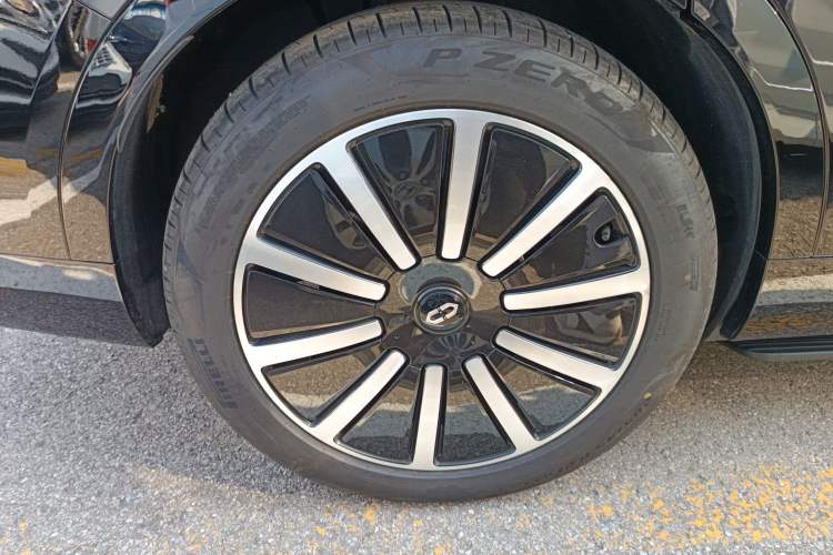 Used Hima AITO M9 2024 Range-Extended Max Edition 42 kWh 5-Seater Version
