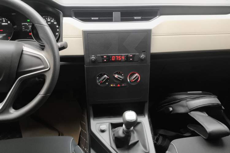 Used Wuling Zhengcheng 2021 1.5T Manual Comfort Version
