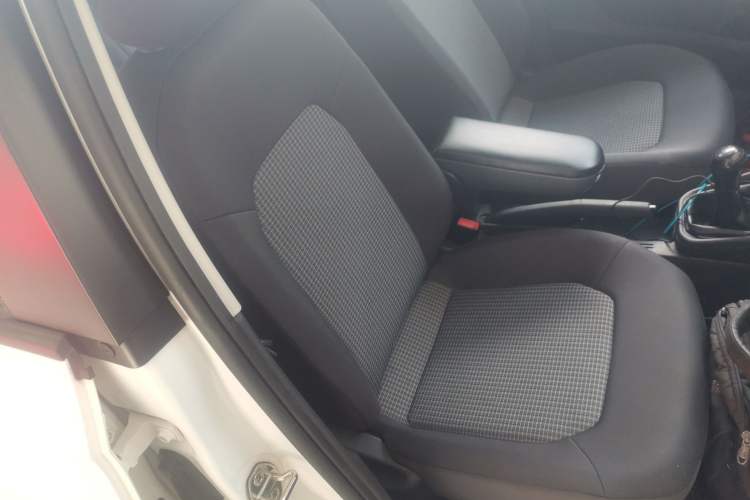 Used Volkswagen Santana 2016 1.6L Manual Fashion Edition
