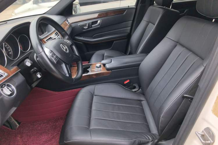 Used Mercedes-Benz E-Class 2015 E 260 L
