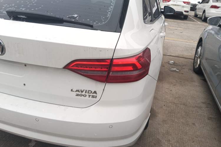 Used Volkswagen Lavida 2019 Hatchback 200TSI DSG Comfort Edition China VI