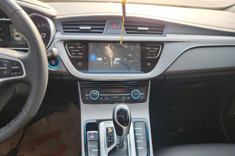 Used Geely Auto Emgrand GL 2017 1.8L DCT Elite Model