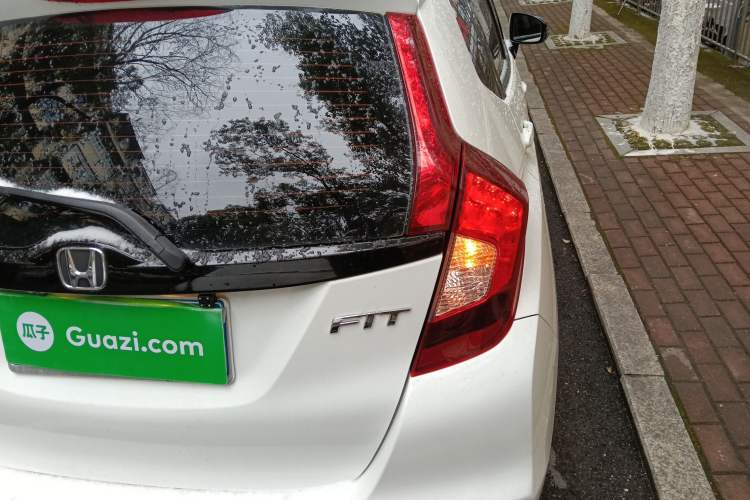 Used Honda Fit 2018 1.5L CVT Comfort Sunroof Version