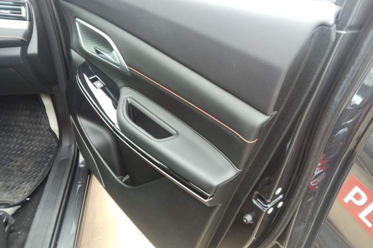 Used Changan X7 PLUS 2024 1.5T Automatic Luxury 7-Seater
