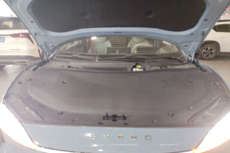 Used Hima Luxeed S7 2025 705 km Max
