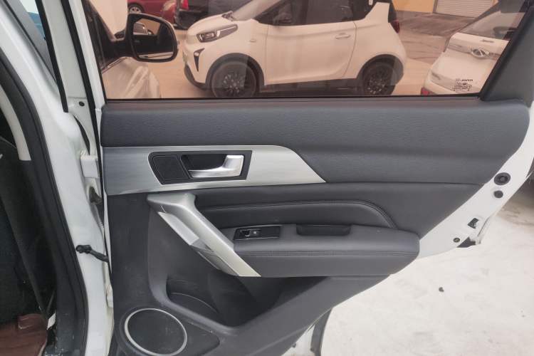 Used Haval H2 2017 Red-Label 1.5T Manual Two-Wheel Drive Comfort Model
