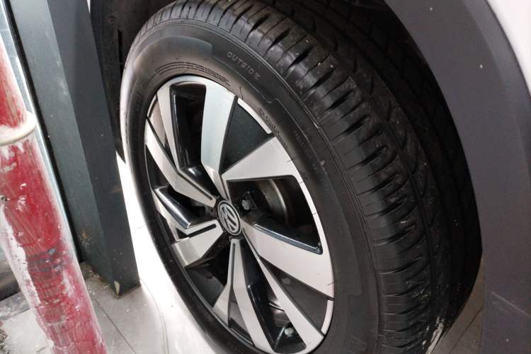 Used Volkswagen Tayron 2020 330TSI Two-Wheel Drive Luxury Smart Connectivity Version
