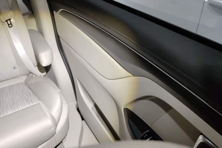 Used Buick GL8 2023 ES Lu Zun Comfort Model
