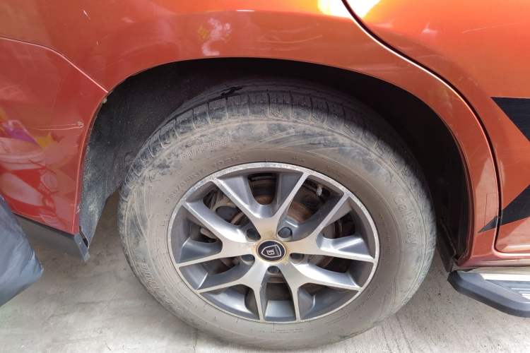 Used BYD Song 2017 Gaishi Upgrade Edition 1.5TI Manual Elite Model
