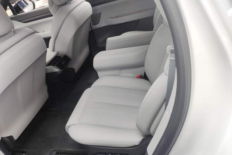 Used Nio ES8 2024 75 kWh
