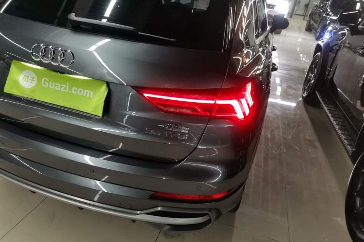 Used Audi Q3 2022 35 TFSI Progressive Dynamic Edition
