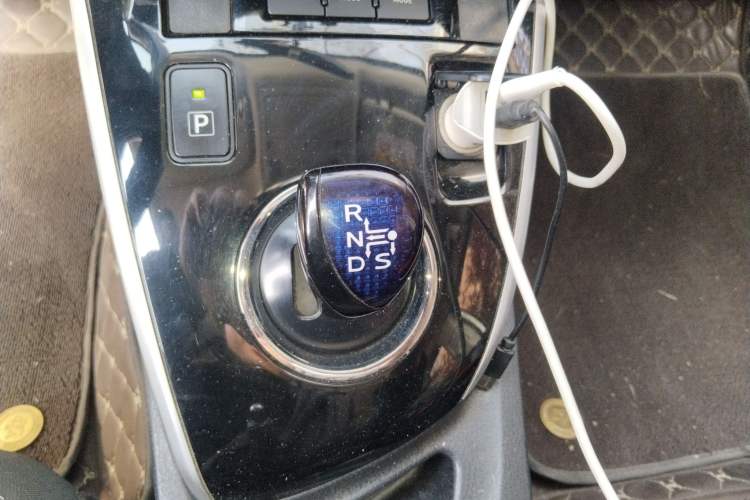 Used Toyota Corolla 2017 Revised Dual-Engine 1.8L E-CVT Elite Edition
