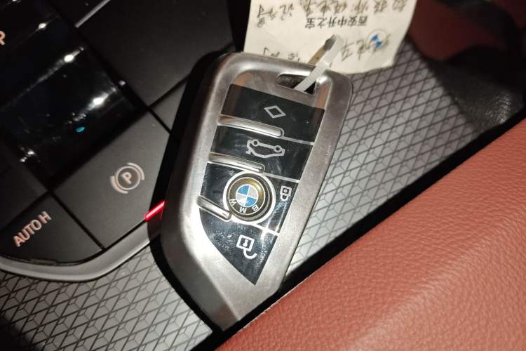 Used BMW i3 2024 eDrive 40 L Midnight Sports Package
