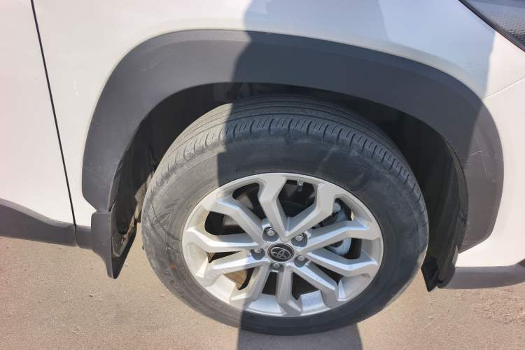 Used Toyota FRONTLANDER 2023 2.0L Smart Electric Hybrid Dual-Engine Leading Edition
