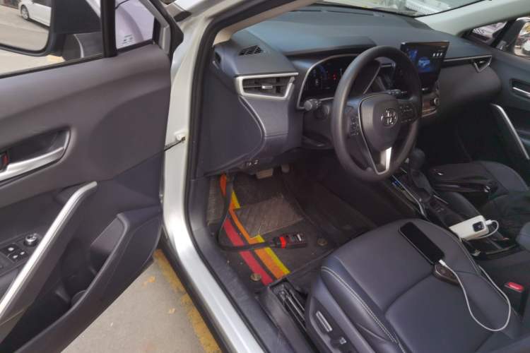 Used Toyota FRONTLANDER 2023 2.0L Smart Electric Hybrid Dual-Engine Luxury Edition
