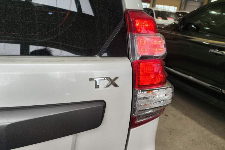 Used Toyota Prado 2016 2.7L Automatic Standard Edition
