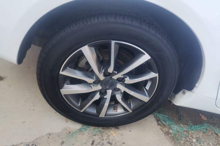 Used Geely Auto Emgrand 2019 Leading Edition 1.5L CVT Upward Asian Games Edition China VI
