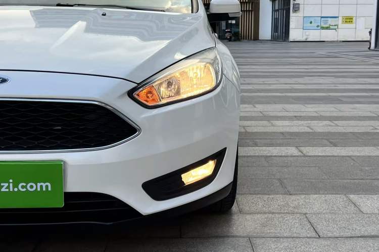 Used Ford Focus 2017 Hatchback 1.6L Automatic Comfort Plus SmartDrive Edition
