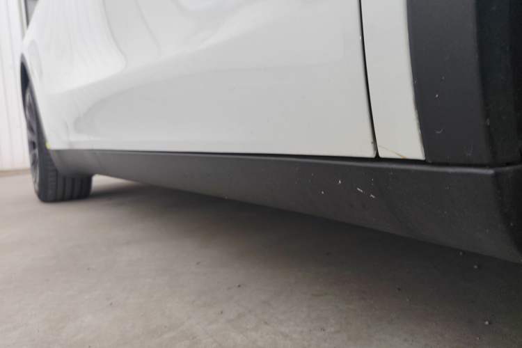 Used Tesla Model Y 2021 Long-Range All-Wheel-Drive Version
