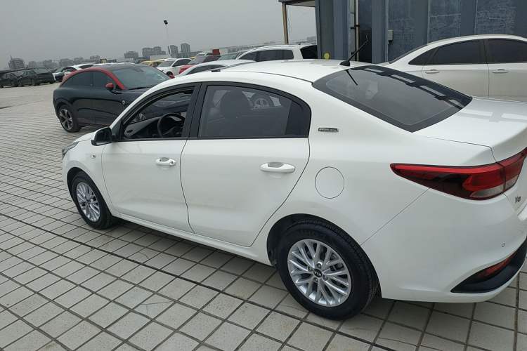 Used Kia K2 2017 Sedan 1.4L Automatic Transmission 15th Anniversary Special Edition GLS
