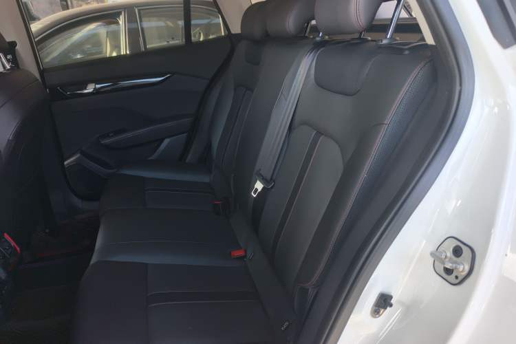 Used Dongfeng Aeolus Yixuan GS 2021 230T Automatic Star-Chasing Edition