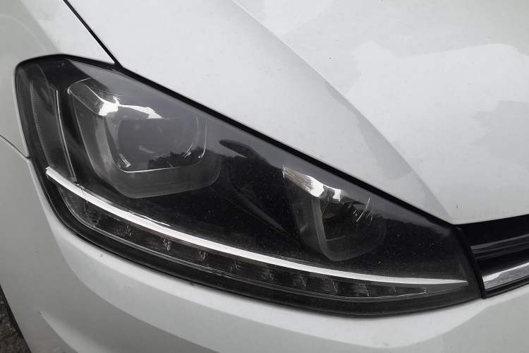 Used Volkswagen Golf 2016 230TSI Automatic Comfort Version
