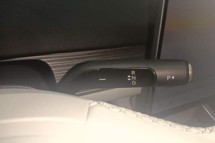 Used ONVO L60 2024 60 kWh Rear-Drive Version
