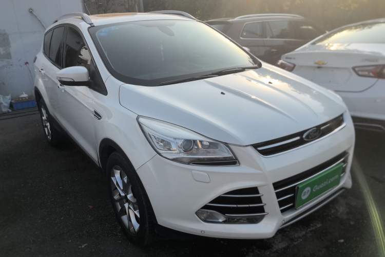 Used Ford Kuga 2013 2.0L GTDi Four-Wheel-Drive Sport Model
