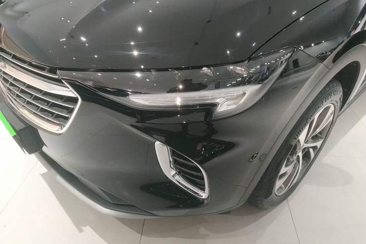 Used Buick Envision 2023 Encore S 552T Two-Wheel Drive Luxury Model