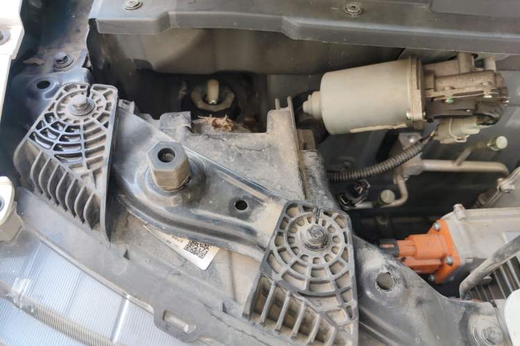 Used Chery QQ Ice Cream 2022 170km Sundae Phosphate Lithium-Ion
