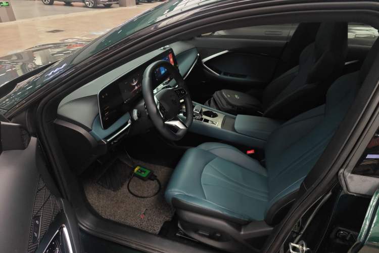 Used MG 7 2023 1.5T DCT Luxurious Supreme Edition
