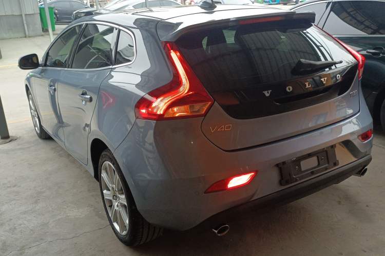 Used Volvo V40 2018 T3 Zhiya Edition