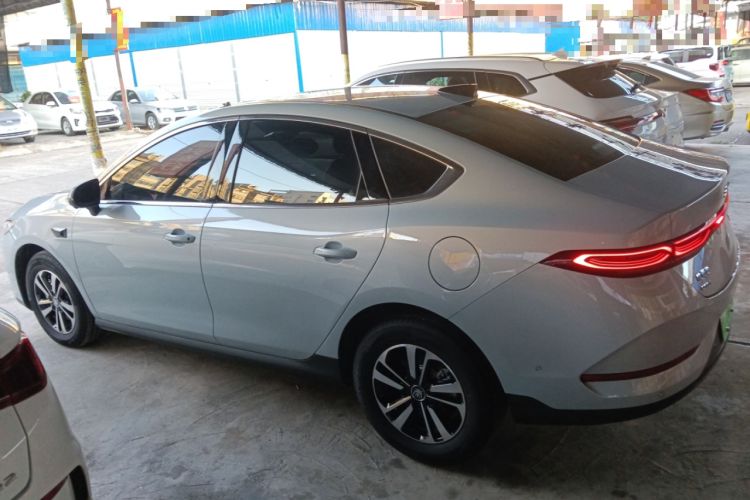 Used BYD Qin PLUS 2025 DM-i Smart Drive 120KM Superior Model
