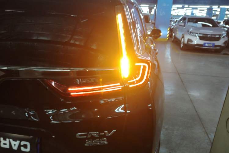 Used Honda CR-V 2021 240TURBO CVT 2WD Fashion Edition
