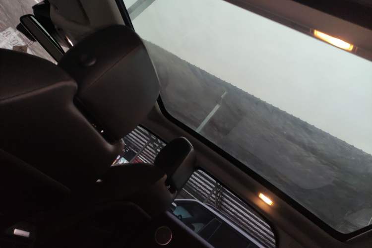 Used Land Rover Range Rover Evoque 2018 240 PS SE Smart Brilliance Edition