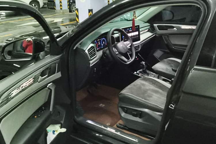 Used Volkswagen Tayron 2023 330TSI Two-Wheel-Drive R-Line High-Energy Version