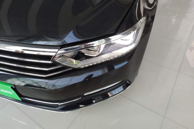 Used Volkswagen Magotan 2018 330TSI DSG Luxury Model