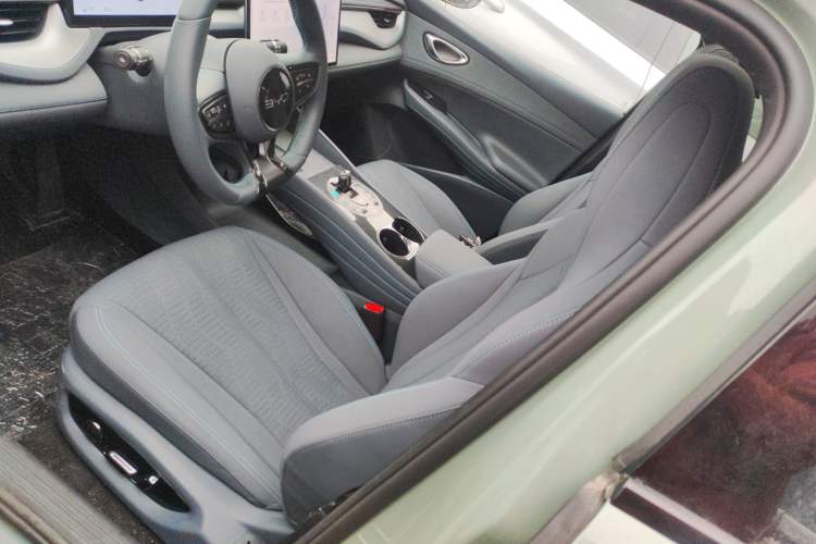 Used BYD Seal 06GT 2025 Intelligent Driving Version 605 Heatwave Edition
