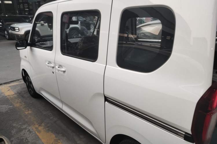 Used Wuling Zhiguang New Energy 2025 Comfort Model

