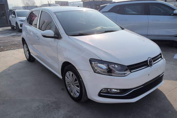 Used Volkswagen Polo 2016 1.6L Automatic Comfort Model
