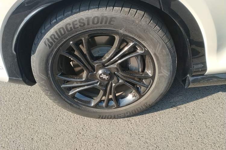 Used  LS7 2023 90 kWh Elite Rear-Drive Version